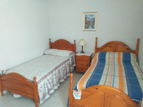 Room in Chalet - Habitacion En Chalet Compartido En Toledo